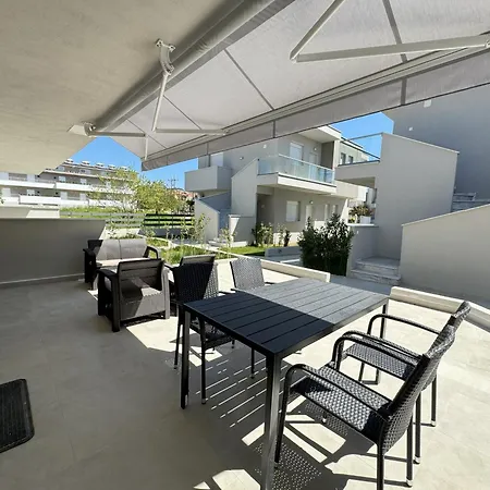 Sunrise Tatil Evi Nikiti (Sithonia)